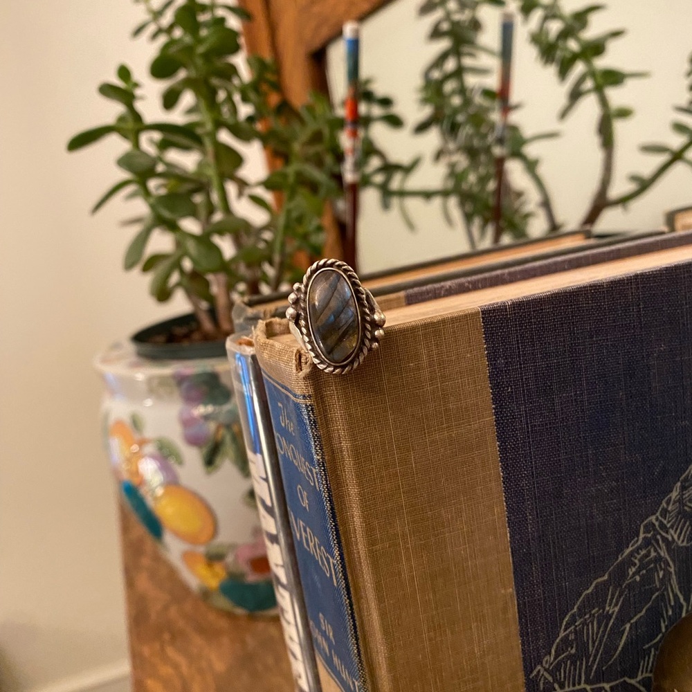 925 Labradorite Ring - Picture 11 of 11